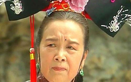 圈内容嬷嬷吃瓜,揭秘娱乐圈幕后故事