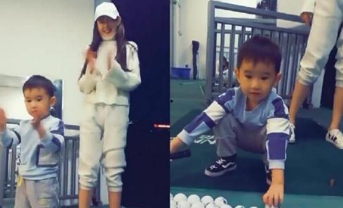 女朋友和闺蜜吃瓜视频